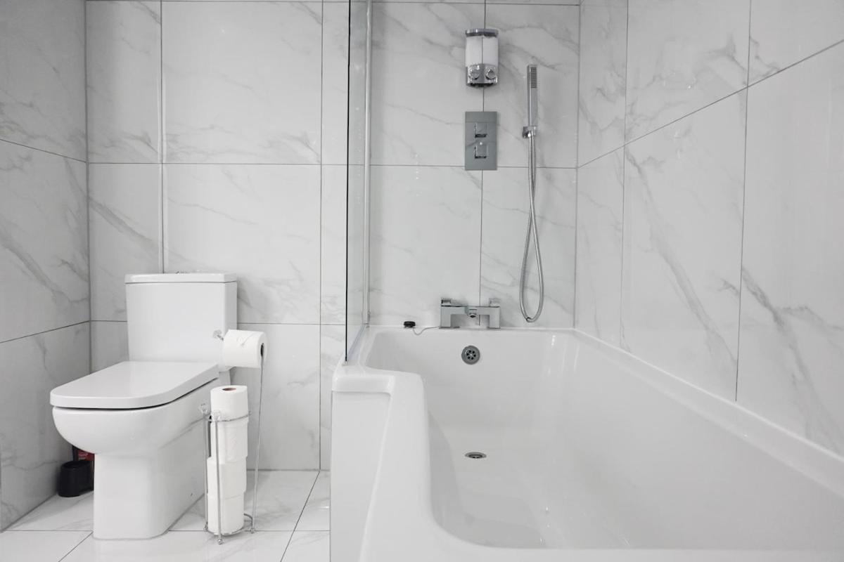 Contractors Dream, 4 Bedroom 2 Bathroom Liverpool Exteriér fotografie