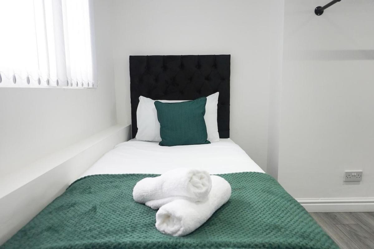 Contractors Dream, 4 Bedroom 2 Bathroom Liverpool Exteriér fotografie