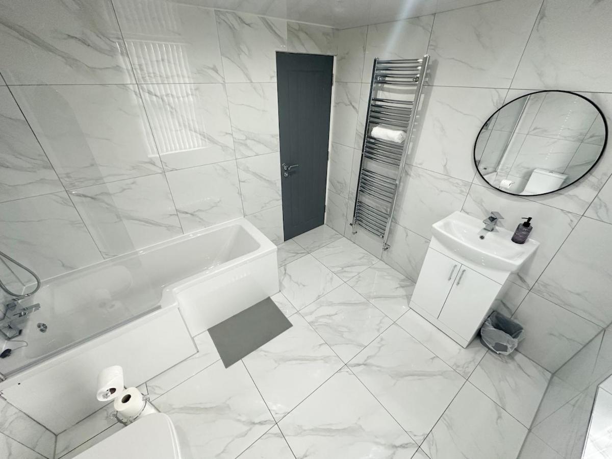 Contractors Dream, 4 Bedroom 2 Bathroom Liverpool Exteriér fotografie