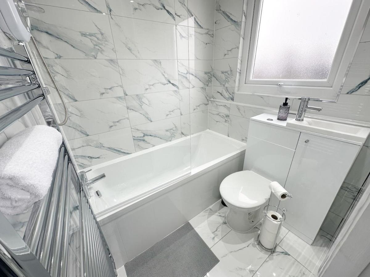 Contractors Dream, 4 Bedroom 2 Bathroom Liverpool Exteriér fotografie