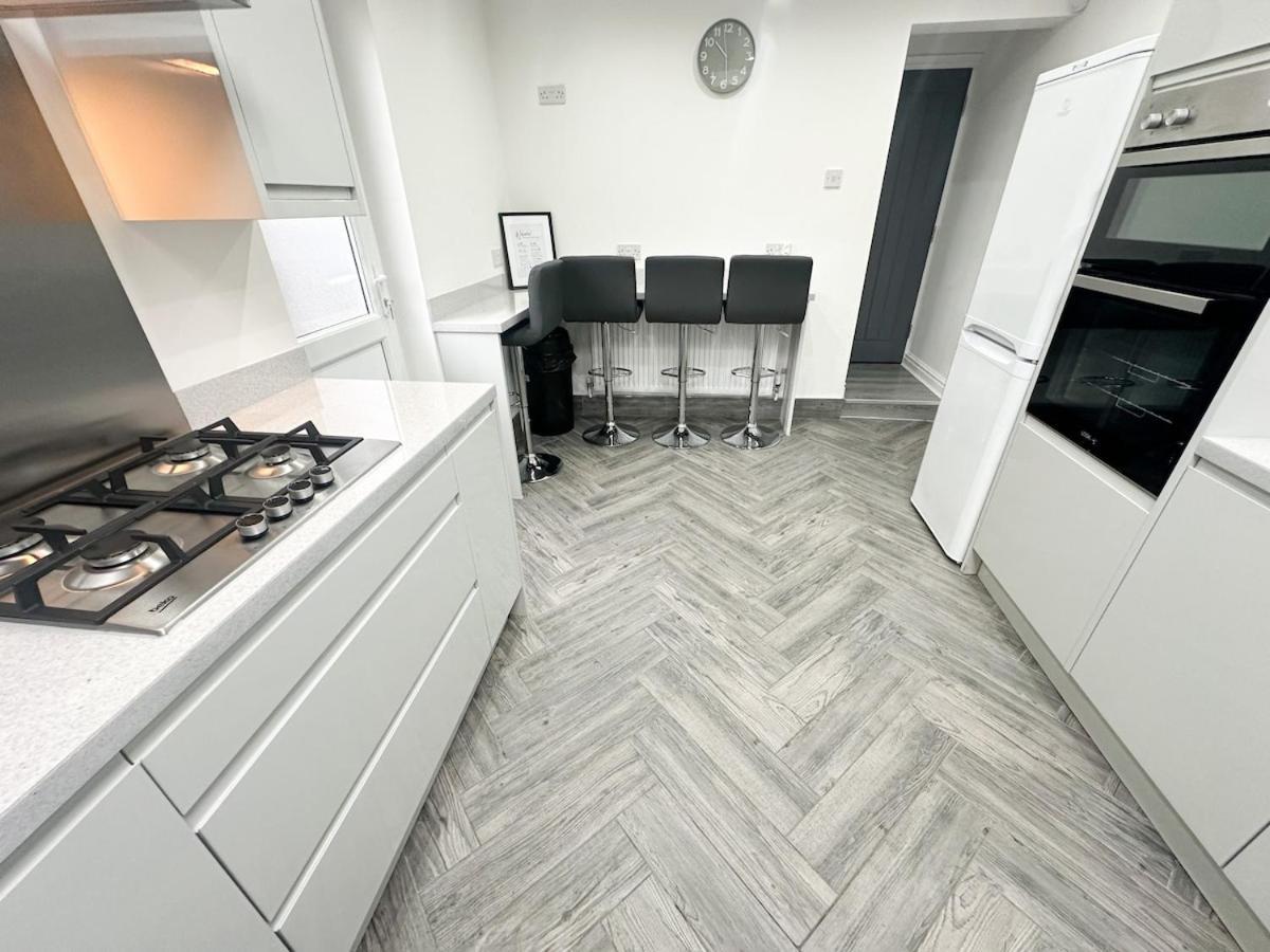 Contractors Dream, 4 Bedroom 2 Bathroom Liverpool Exteriér fotografie